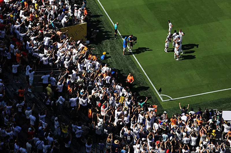 لحظات مثيرة وتألق مبابي: أبرز اللقطات في مباراة ريال مدريد ودورتموند